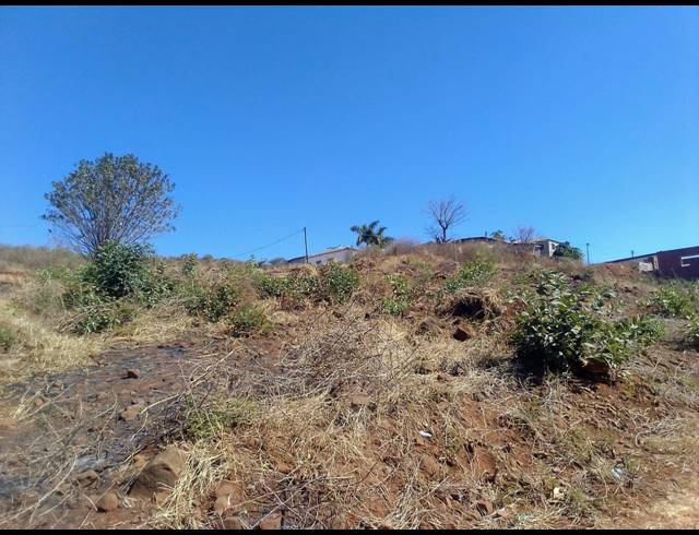 1,050M² VACANT LAND FOR SALE IN TSHILUNGOMA